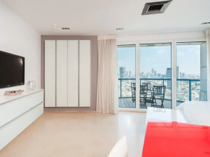 Sea Tower by Isrotel Design