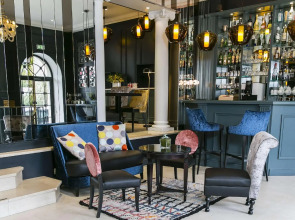 Hôtel de Neuville - Arc de Triomphe