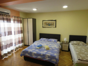 Hotel Apartments  Bella Mare Belgrade