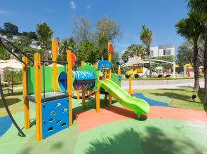 Katathani Phuket Beach Resort