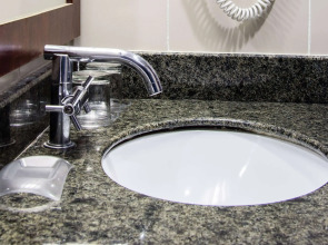 Microtel by Wyndham Mall of Asia