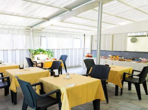 Отель Garibaldi