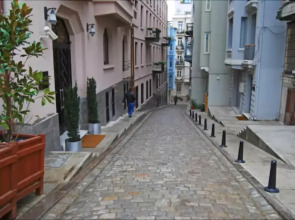 Mayer Sahkulu Suites