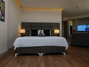 Brand Business Suits