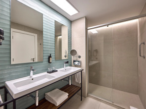 Отель Riu Turquoise