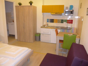 Amber Gardenview Studios