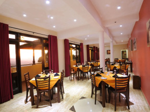 Отель Melheim Kandy Villas