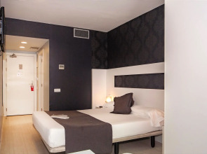 Отель Barna House Hotel