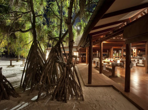 Diamonds Athuruga Maldives Resort & Spa
