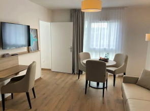 Отель Residhome Quai d'Ivry