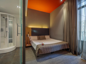 Petit Palace Plaza del Carmen