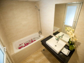 Отель Spring House