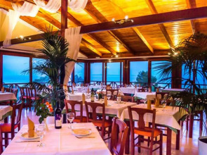 Sea View Village - Studios & Apartments