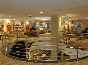 Отель Royal Savoy