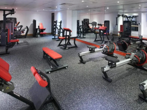 Отель The Dilly