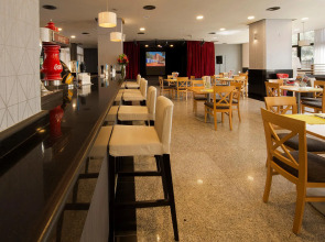 Fuengirola Beach Apartamentos Turisticos