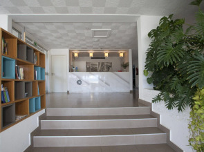 Costantiana Beach Hotel Apartments