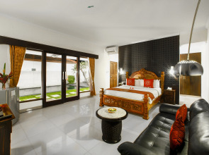 Puri Saron Baruna Beach Cottages