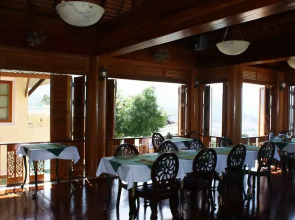 Prince Edouard Apartment & Resort