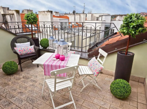 Апартаменты Prague Holiday