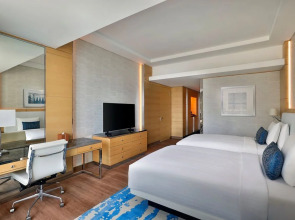 Отель Marriott Resort Palm Jumeirah