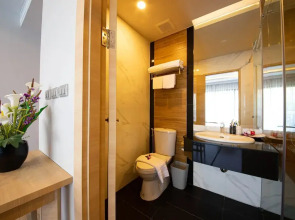 Golden Paradise Hotel