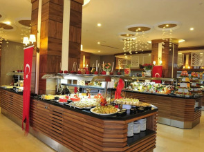 Lake & River Side Hotel & Spa