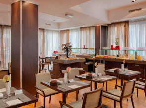 Отель NH Collection Roma Giustiniano