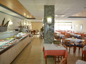 azuLine Hotel S'Anfora & Fleming