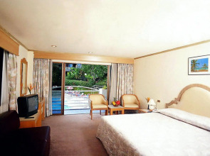 Royal Crown Hotel & Palm Spa Resort