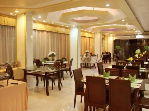 Visiting Card Hotel & Resort