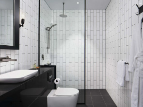 DoubleTree by Hilton Hotel Melbourne - Flinders Street