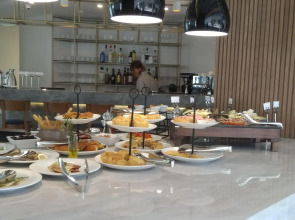 Glyfada Riviera Hotel