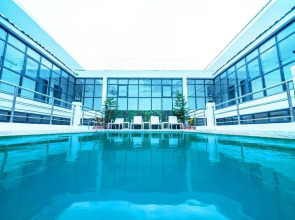 Erus Suites Hotel Boracay