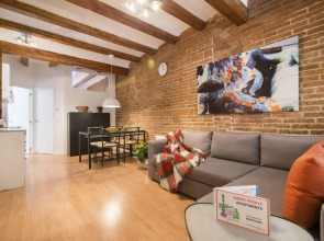 Happy People Ramblas Harbour