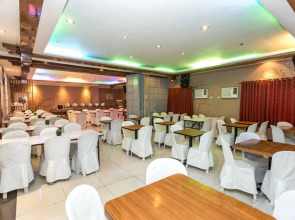 Urban Travellers Hotel