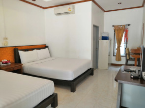 Sairee Hut Resort