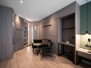 Catalonia Park Putxet Hotel