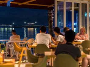 Aimi Jeju Beach Hotel