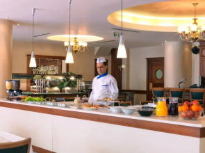 Taksim Metropark Hotel