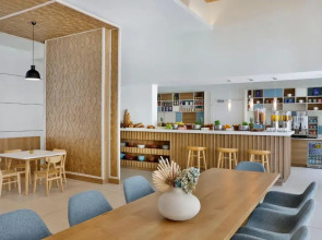 Element Dubai Airport