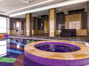 Royal Beach Hotel and Resort