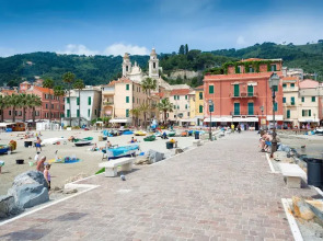 Laigueglia Holidays - 200m From Sea