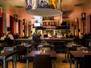 Отель Plus Berlin