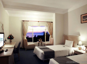 Sandy Beach Non Nuoc Resort