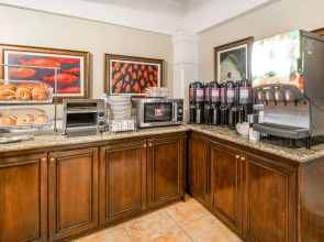 Comfort Suites Paradise Island