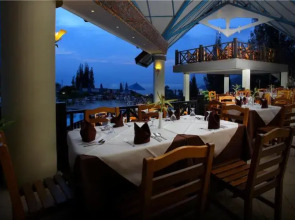 Hotel Niagara Parapat