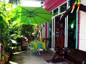 Sairougn Seaview Hotel