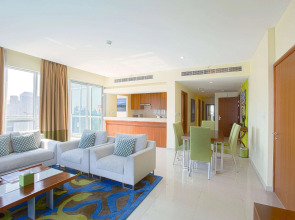 Отель Ramada by Wyndham Downtown Dubai
