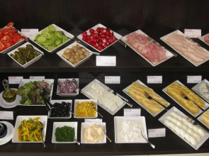 Hotel Wilanów Warszawa by DeSilva